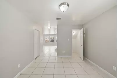 4930 S Cancun Drive, Houston, TX 77045 - Photo 12