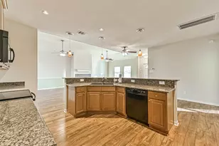 212 Oakdale St, Shoreacres, TX 77571 - Photo 18