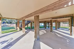 212 Oakdale St, Shoreacres, TX 77571 - Photo 4