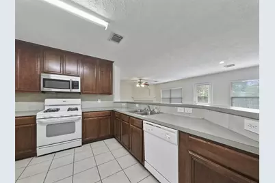 427 Northvalley Drive, Houston, TX 77073 - Photo 10