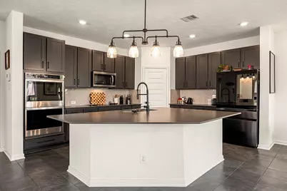 10726 Hidden Arrow Court, Humble, TX 77338 - Photo 8