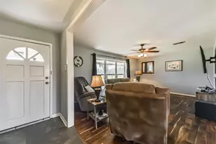 71 Garfield St, La Porte, TX 77571 - Photo 10