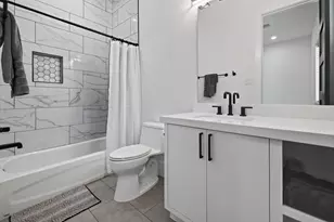 1432 Bingle Rd, Houston, TX 77055 - Photo 28