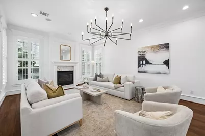 705 W 9th Street, Houston, TX 77007 - Photo 2