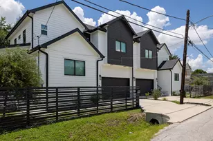 3034 Wayne St, Houston, TX 77026 - Photo 1