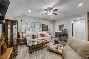 115 Alder Loop, Anahuac, TX 77514 - Photo 10