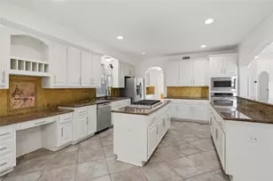 14911 Oxford Way, Houston, TX 77069 - Photo 8