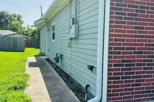 111 S Fulton St, Texas City, TX 77591 - Photo 20