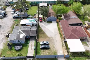 409 Robert Lee Rd, Houston, TX 77009 - Photo 4