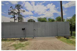 409 Robert Lee Rd, Houston, TX 77009 - Photo 28