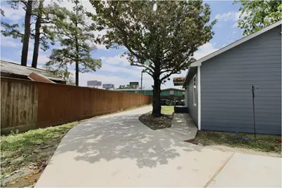 409 Robert Lee Road, Houston, TX 77009 - Photo 24