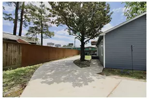 409 Robert Lee Rd, Houston, TX 77009 - Photo 24