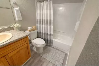 3085 Walnut Bend Lane #16, Houston, TX 77042 - Photo 10