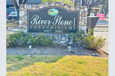 3085 Walnut Bend Lane #16, Houston, TX 77042 - Photo 2