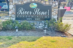 3085 Walnut Bend Ln, Houston, TX 77042 - Photo 2