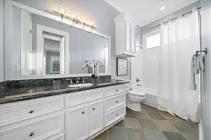 619 E 8th 1/2 St, Houston, TX 77007 - Photo 32