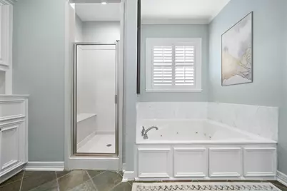 619 E 8th 1/2 Street, Houston, TX 77007 - Photo 28