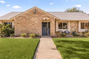 14511 Chadbourne Dr, Houston, TX 77079 - Photo 2
