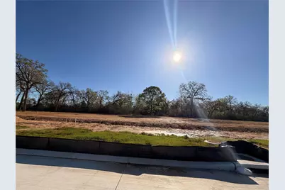 8527 Light Rail Drive, Clute, TX 77441 - Photo 2
