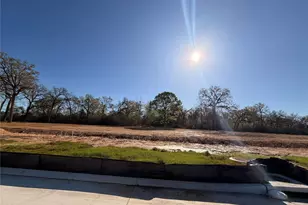 8527 Light Rail Dr, Clute, TX 77441 - Photo 2