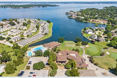 196 April Point Drive N, Conroe, TX 77356 - Photo 20
