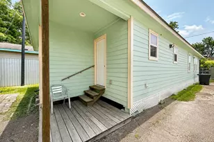 713 E 32nd St, Houston, TX 77022 - Photo 12
