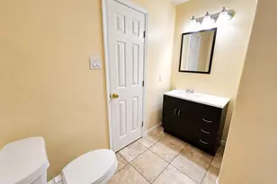 713 E 32nd St, Houston, TX 77022 - Photo 8