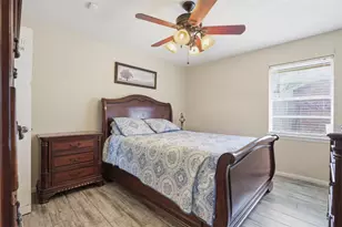 308 Moody Ave, League City, TX 77573 - Photo 18