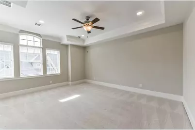 11002 Ayrshire Park Lane, Houston, TX 77043 - Photo 32