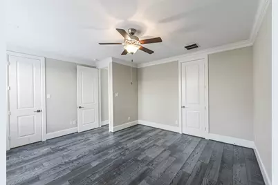 11002 Ayrshire Park Lane, Houston, TX 77043 - Photo 6