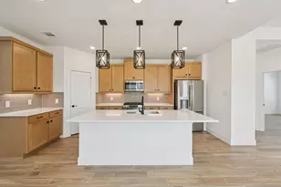 12818 Meadow Wind Wy, Conroe, TX 77302 - Photo 2