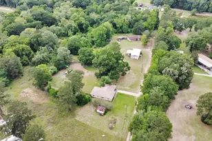 15635 Hwy 105 E Rd, Conroe, TX 77306 - Photo 12