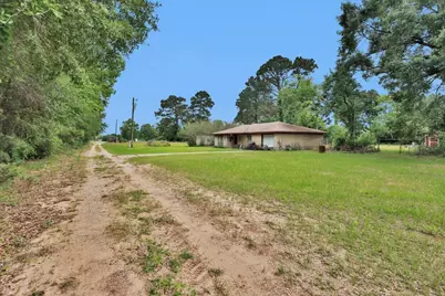 15635 Hwy 105 E Road, Conroe, TX 77306 - Photo 16