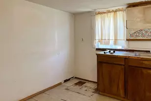 103 Ave I, El Campo, TX 77437 - Photo 8