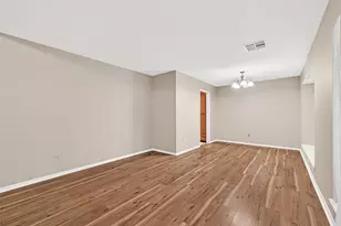 2182 Tree Ln, Houston, TX 77339 - Photo 10