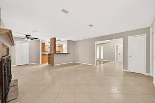 2182 Tree Ln, Houston, TX 77339 - Photo 10