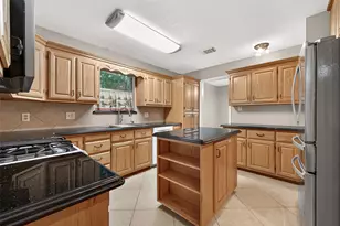 2182 Tree Ln, Houston, TX 77339 - Photo 14