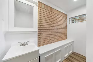 1324 Fair Dr, Angleton, TX 77515 - Photo 20