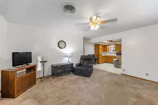 1324 Fair Dr, Angleton, TX 77515 - Photo 8