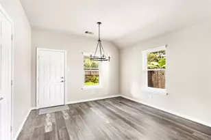10331 Whisper Bluff Dr, Humble, TX 77396 - Photo 16