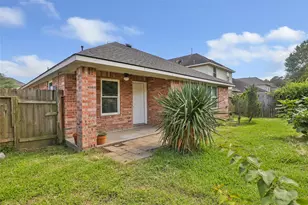 10331 Whisper Bluff Dr, Humble, TX 77396 - Photo 6