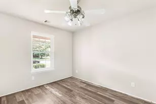 10331 Whisper Bluff Dr, Humble, TX 77396 - Photo 24