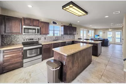 1301 N Monkhouse Drive, Crystal Beach, TX 77650 - Photo 20