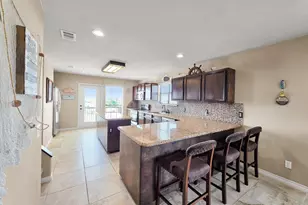 1301 N Monkhouse Dr, Crystal Beach, TX 77650 - Photo 18