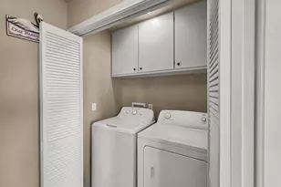 1301 N Monkhouse Dr, Crystal Beach, TX 77650 - Photo 16