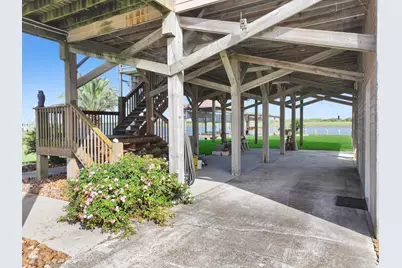 1301 N Monkhouse Drive, Crystal Beach, TX 77650 - Photo 44