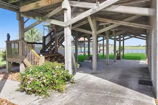 1301 N Monkhouse Dr, Crystal Beach, TX 77650 - Photo 44