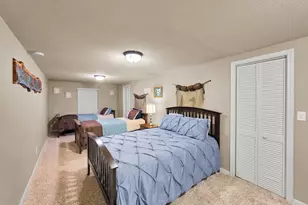1301 N Monkhouse Dr, Crystal Beach, TX 77650 - Photo 24