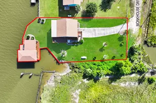 1301 N Monkhouse Dr, Crystal Beach, TX 77650 - Photo 4