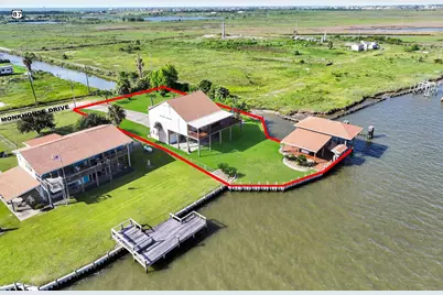 1301 N Monkhouse Drive, Crystal Beach, TX 77650 - Photo 2
